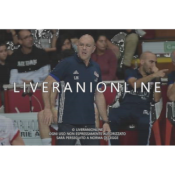 Busto Arsizio (VA) 9-10-2016 Pala Yamamay Campionato SuperLega UnipolSai Revivre Milano vs Azimut Modena nella foto Luca Monti allenatore Revivre Milano foto Roberto Garavaglia - ag. Aldo Liverani sas