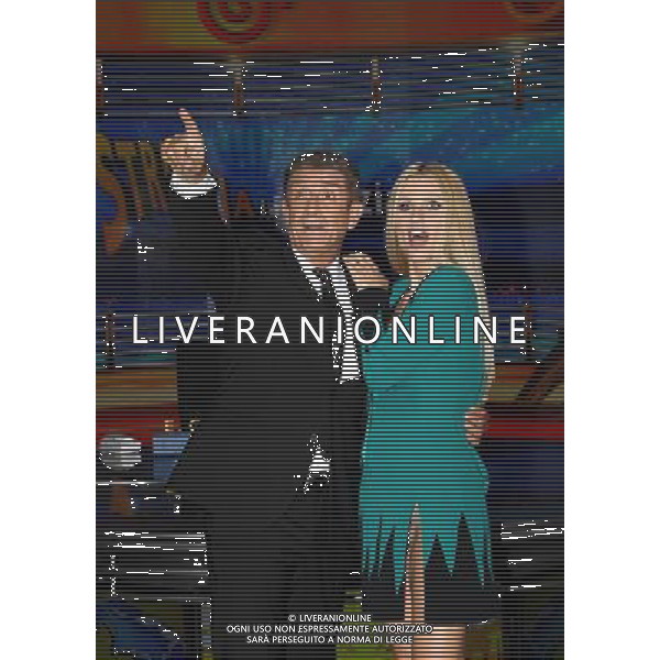 Cologno Monzese ( MI ) 10/10/2016 Mediaset - Photocall Striscia la Notizia Nella foto: Ezio Greggio e Michelle Hunziker PH Lauro Montagnini AG ALDO LIVERANI SAS