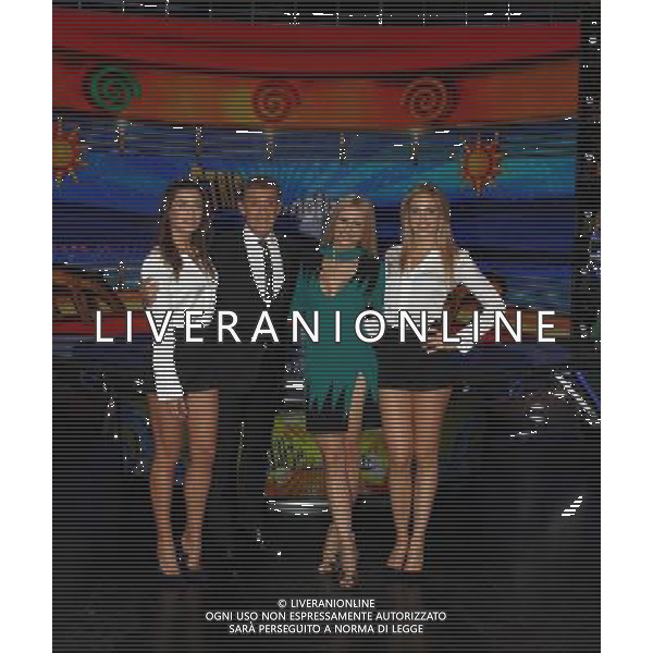 Cologno Monzese ( MI ) 10/10/2016 Mediaset - Photocall Striscia la Notizia Nella foto: Ludovica Frasca, Ezio Greggio, Michelle Hunzike e Irene Cioni PH Lauro Montagnini AG ALDO LIVERANI SAS