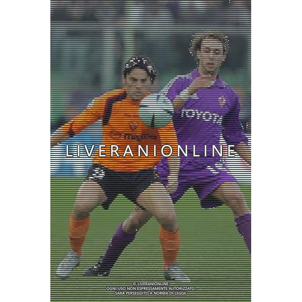 Fiorentina - Roma Coppa Italia Tim Cup 16/03/2005 nella foto vincenzo montella e donadel marco ph gianni nucci/agenzia aldo liverani