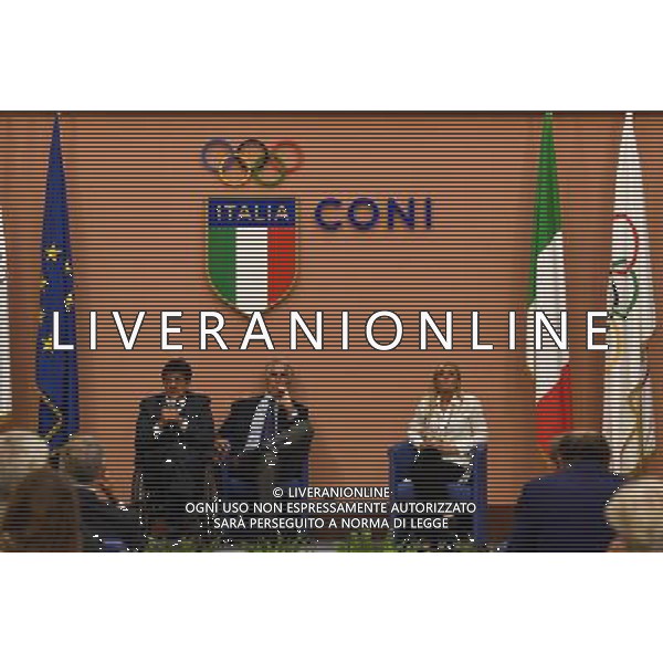 Olimpiadi Roma 2024 Ritiro candidatura conferenza stampa di Giovanni Malago\' - Roma 11.10.2016 - nella foto: Luca Pancalli Giovanni Malago\' e Diana Bianchedi /Ph.Corradetti-Ag Aldo Liverani/ AGENZIA ALDO LIVERANI SAS 