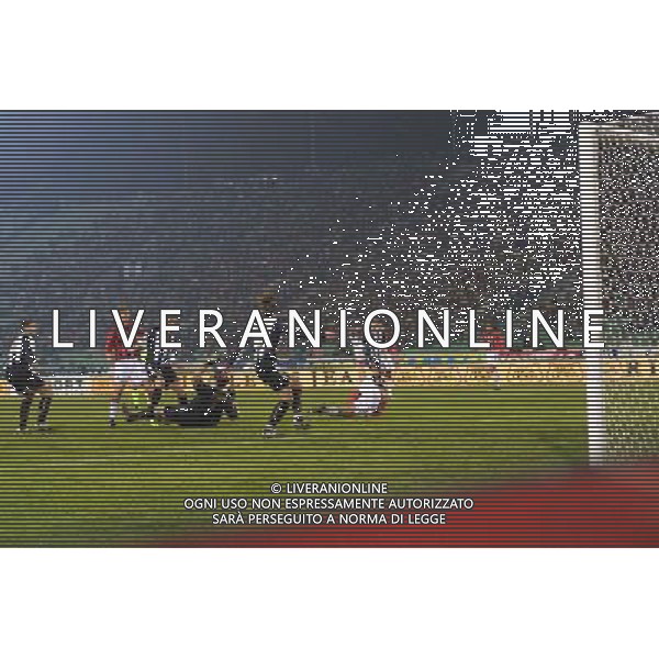 UDINESE - MILAN COPPA ITALIA TIM CUP 16/03/2005 NELLA FOTO IL GOL DI TOMASSON PH PAOLA GARBUIO/AGENZIA ALDO LIVERANI