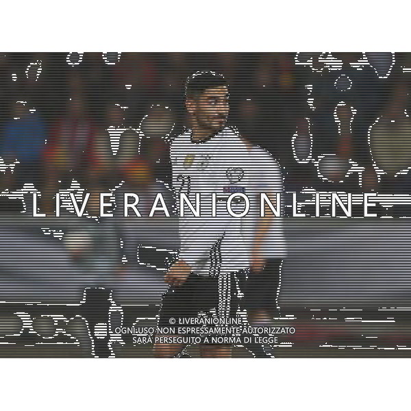 firo : 11.10.2016 Fu§ball, Fussball, International, WM-Quali, WM-Qualifikation 2018, FIFA, World Cup, Weltmeisterschaft 2018, Nationalmannschaft, GER Deutschland - NIR Nordirland 2:0 GER lkay GŸndo an Ilkay GŸndogan, halbe figur, halber Kšrper $worldrights, Es gelten unsere AGB, einsehbar auf www.firosportphoto.de, copyright by firo sportphoto: Coesfelder Str. 207 D-48249 DŸlmen GERMANY, www.firosportphoto.de mail@firosportphoto.de (V o l k s b a n k B o c h u m - W i t t e n ) IBAN DE68 4306 0129 0341 1171 00 Tel:Ê +49-2594-9916004 Fax:Ê+49-2594-9916005 AG ALDO LIVERANI SAS ONLY ITALY