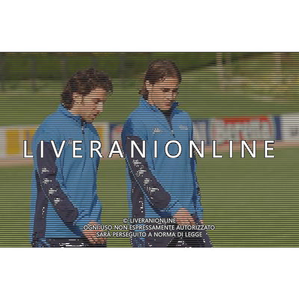 MILANELLO(VA) 15-04-02 DFP/FOTO GIORGIO RAVEZZANI ALLENAMENTO NAZIONALE ITALIANA: DEL PIERO ALESSANDRO -FABIO CANNAVARO AG ALDO LIVERANI SAS