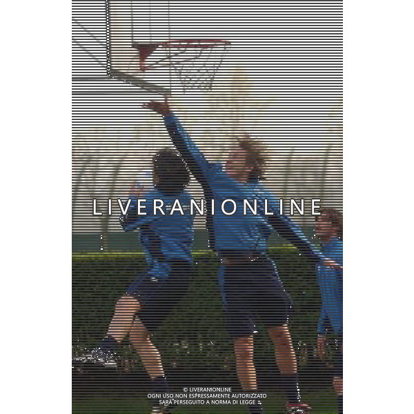 MILANELLO(VA) 15-04-02 DFP/FOTO GIORGIO RAVEZZANI ALLENAMENTO NAZIONALE ITALIANA: ALEX DEL PIERO-MASSIMO AMBROSINI AG ALDO LIVERANI SAS