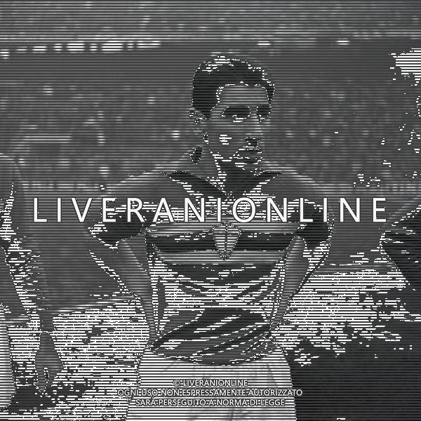 1962 RETROSPETTIVA SERGIO BRIGHENTI CALCIATORE NELLA FOTO SERGIO BRIGHENTI CON LA MAGLIA DELLA SAMPDORIA AG ALDO LIVERANI SAS