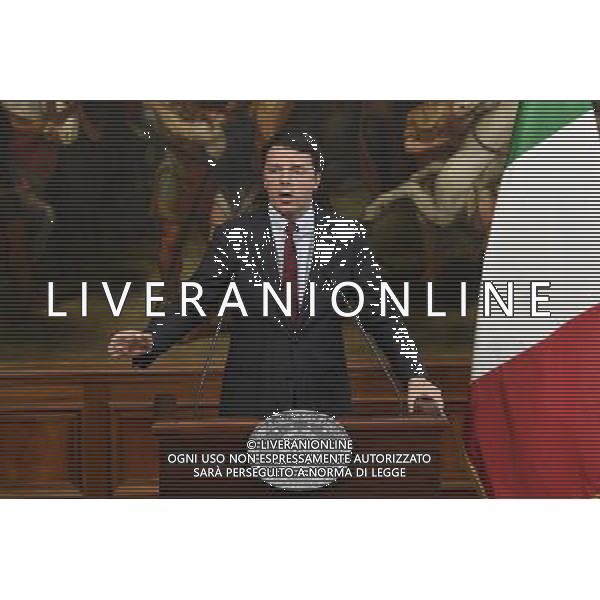 Presentazione del Piano Sport e Periferie da parte del presidente del Consiglio Matteo Renzi con il presidente del Coni Giovanni Malago\' - Roma - 12.10.2016 - Palazzo Chigi - nella foto: Matteo Renzi / Ph. Corradetti-Ag Aldo Liverani/ AGENZIA ALDO LIVERANI SAS 