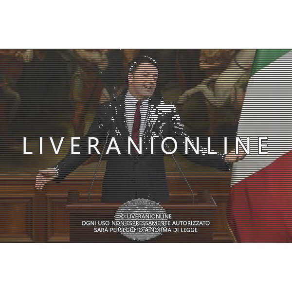 Presentazione del Piano Sport e Periferie da parte del presidente del Consiglio Matteo Renzi con il presidente del Coni Giovanni Malago\' - Roma - 12.10.2016 - Palazzo Chigi - nella foto: Matteo Renzi / Ph. Corradetti-Ag Aldo Liverani/ AGENZIA ALDO LIVERANI SAS 