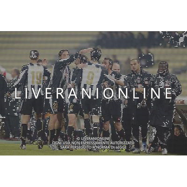 UDINE 16/03/2005 UDINESE-MILAN CAMPIONATO CALCIO SERIE A TIM NELLA FOTO ESULTANZA DI IAQUINTA VINCENZO DOPO IL GOL FOTO PAOLA GARBUIO/ALDO LIVERANI