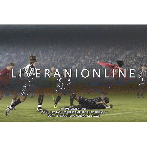 UDINE 16/03/2005 UDINESE-MILAN CAMPIONATO CALCIO SERIE A TIM NELLA FOTO IL GOL DI TOMASSON FOTO PAOLA GARBUIO/ALDO LIVERANI