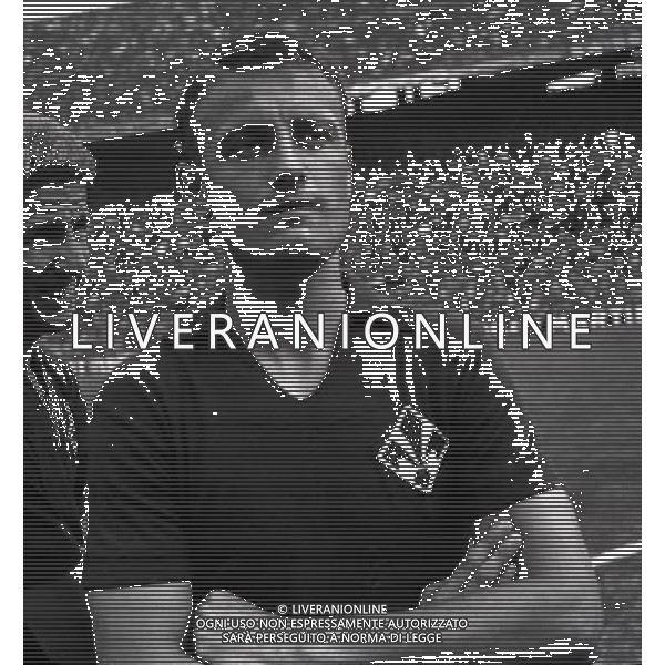 RETROSPETTIVA LUCIO DELL\'ANGELO CALCIATORE NELLA FOTO LUCIO DELL\'ANGELO CON LA MAGLIA DELLA FIORENTINA AG ALDO LIVERANI SAS