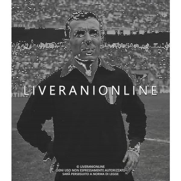 1962 RETROSPETTIVA GIORGIO GHEZZI CALCIATORE NELLA FOTO GIORGIO GHEZZI CON LA MGLIA DEL MILAN AG ALDO LIVERANI SAS