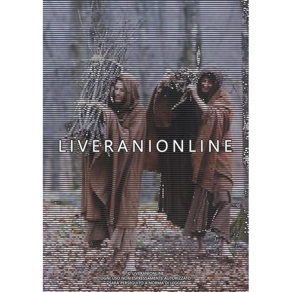 Francesco  un film del 1989 diretto da Liliana Cavani, la quale riprende a distanza di ventitrŽ ... La Cavani riprende con questo film il personaggio di Francesco che aveva giˆ affrontato nel 1966 con un interprete \'scomodo\' e fuori retorica come Lou Castel, qui sostituito da Mickey Rourke, altro attore \'maudit\'. AG ALDO LIVERANI SAS
