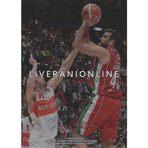 LBA Lega Basket Serie A 2016/2017 3a Giornata Milano - 16.10.2016 EA7 Emporio Armani Milano-Openjobmetis Varese Nella Foto:Simon Krunoslav-Cavaliero Daniele /Ph.Vitez-Ag. Aldo Liverani
