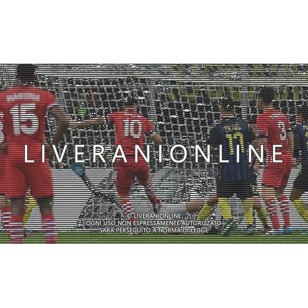 UEFA Europa League 2016/2017 Fase a Gironi Gruppo K Milano - 20.10.2016 Inter-Southampton Nella Foto:parata handanovic su austin /Ph.Vitez-Ag. Aldo Liverani