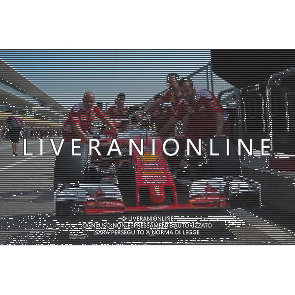 Ferrari SF16-H pushed by mechanics to scrutineering. 20.10.2016. Formula 1 World Championship, Rd 18, United States Grand Prix, Austin, Texas, USA, Preparation AG ALDO LIVERANI SAS ONLY ITALY