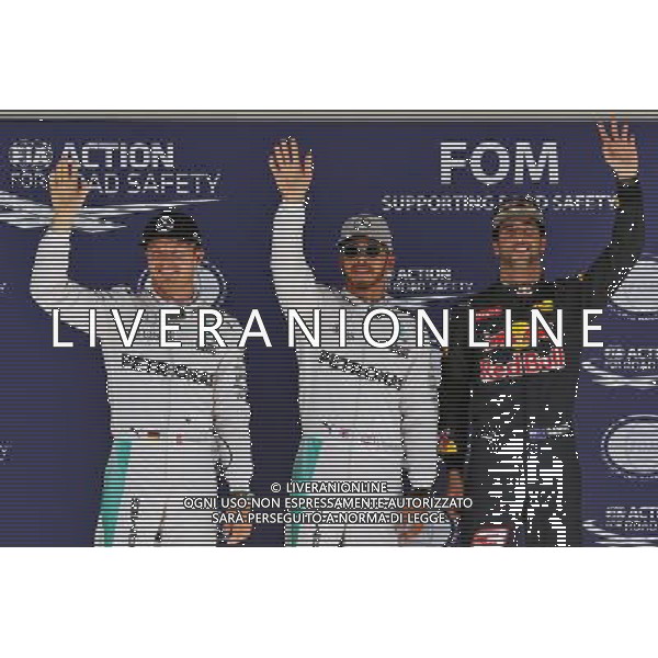 Qualifying top three in parc ferme (L to R): Nico Rosberg (GER) Mercedes AMG F1, second; Lewis Hamilton (GBR) Mercedes AMG F1, pole position; Daniel Ricciardo (AUS) Red Bull Racing, third. 22.10.2016. Formula 1 World Championship, Rd 18, United States Grand Prix, Austin, Texas, USA, Qualifying Day. AG ALDO LIVERANI SAS ONLY ITALY