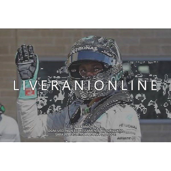 Nico Rosberg (GER) Mercedes AMG F1 celebrates his second position in qualifying parc ferme. 22.10.2016. Formula 1 World Championship, Rd 18, United States Grand Prix, Austin, Texas, USA, Qualifying Day. 