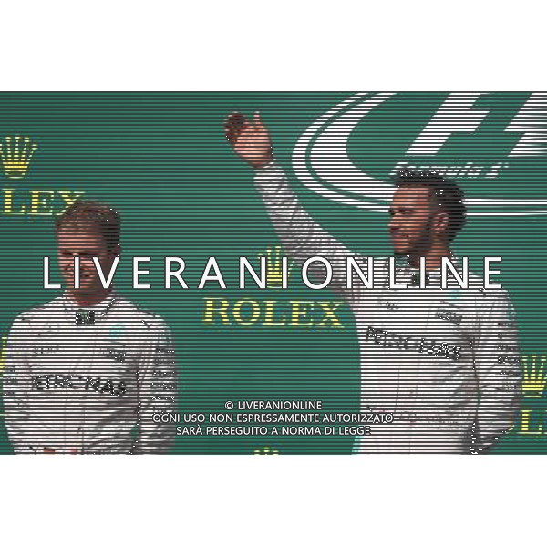 Nico Rosberg (GER) Mercedes AMG Petronas F1 W07 and Lewis Hamilton (GBR) Mercedes AMG F1 W07 . 23.10.2016. Formula 1 World Championship, Rd 18, United States Grand Prix, Austin, Texas, USA, Race Day. AG ALDO LIVERANI SAS ONLY ITALY
