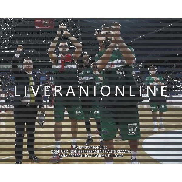 Consultinvest Pesaro vs Sidigas Avellino 23/10/2016 nella foto: ESULTANZA FINALE SIDIGAS AVELLINO ©CLAUDIO ZAMAGNI/AGENZIA ALDO LIVERANI S.A.S.