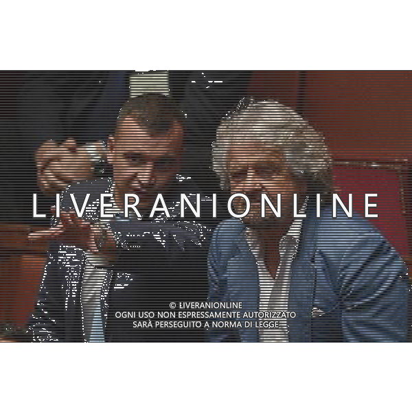 Roma - 25.10.2016 - Camera dei Deputati - Modifiche alla legge 31 ottobre 1965 n. 1261 concernenti il trattamento economico e previdenziale spettante ai membri del Parlamento - nella foto: Beppe Grillo nelle tribune del pubblico / Ph. Corradetti-Ag Aldo Liverani / AGENZIA ALDO LIVERANI SAS