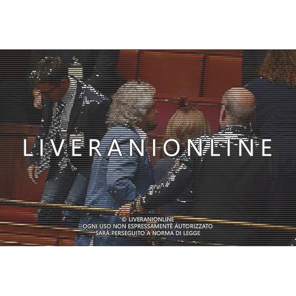 Roma - 25.10.2016 - Camera dei Deputati - Modifiche alla legge 31 ottobre 1965 n. 1261 concernenti il trattamento economico e previdenziale spettante ai membri del Parlamento - nella foto: Beppe Griilo esce dall\'aula dopo la votazione / Ph. Corradetti-Ag Aldo Liverani / AGENZIA ALDO LIVERANI SAS