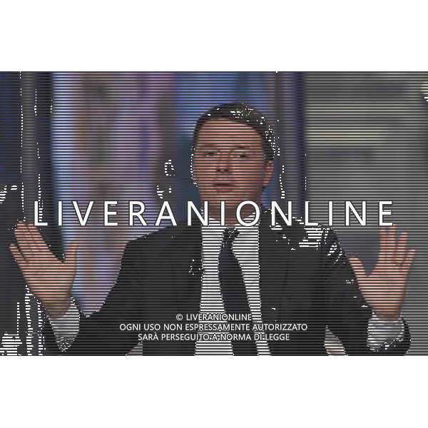 Trasmissione TV \' Porta a Porta \' Roma - 25.10.2016 - Studi RAI Teulada - nella foto: Matteo Renzi /Ph.Corradetti-Ag Aldo Liverani / AGENZIA ALDO LIVERANI SAS
