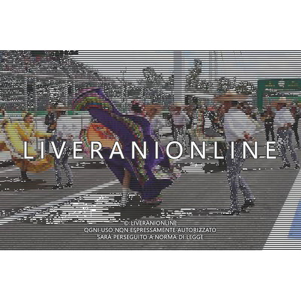 Pit parade. 28.10.2016. Formula 1 World Championship, Rd 19, Mexican Grand Prix, Mexico City, Mexico, Practice Day. / AGENZIA ALDO LIVERANI SAS - ITALY ONLY EDITORIAL USE ONLY