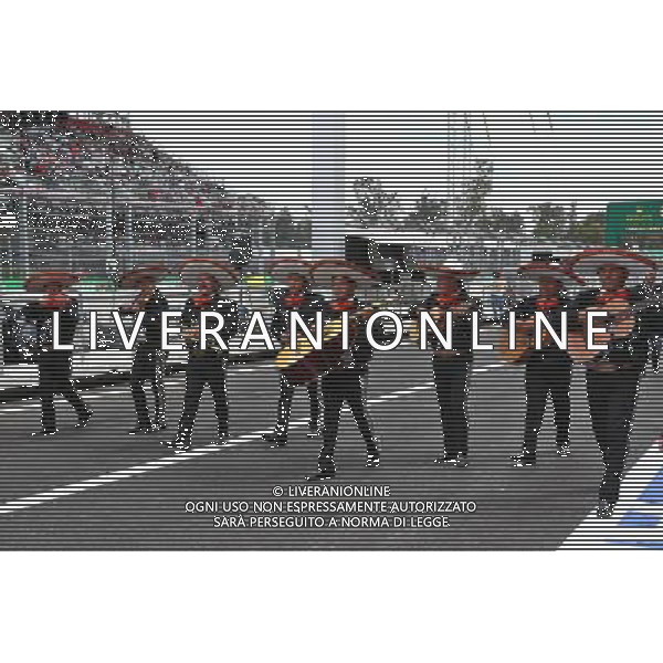 Pit parade. 28.10.2016. Formula 1 World Championship, Rd 19, Mexican Grand Prix, Mexico City, Mexico, Practice Day. / AGENZIA ALDO LIVERANI SAS - ITALY ONLY EDITORIAL USE ONLY