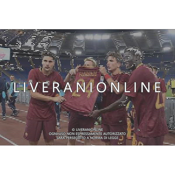 Supercoppa Italiana Primavera Roma - 28.10.2016 - Stadio Olimpico - AS Roma vs Inter - nella foto: i giocatori della Roma festeggiano con la maglia di Florenzi / Ph. Corradetti-Ag. Aldo Liverani