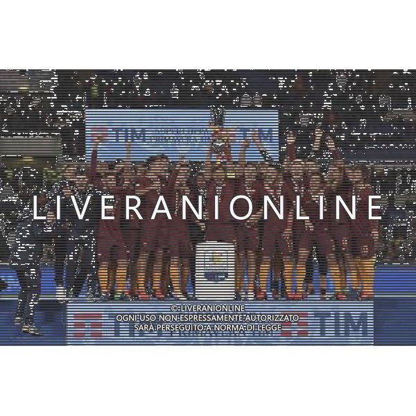 Supercoppa Italiana Primavera Roma - 28.10.2016 - Stadio Olimpico - AS Roma vs Inter - nella foto: La Roma festeggia la Supercoppa Primavera / Ph. Corradetti-Ag. Aldo Liverani