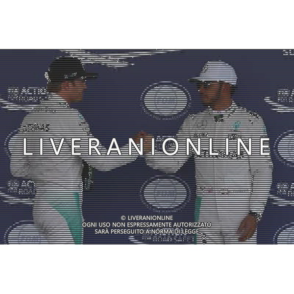 Pole for Lewis Hamilton (GBR) Mercedes AMG F1 W07 , 2nd for Nico Rosberg (GER) Mercedes AMG Petronas F1 W07. 29.10.2016. Formula 1 World Championship, Rd 19, Mexican Grand Prix, Mexico City, Mexico, Qualifying Day. AG ALDO LIVERANI SAS ONLY ITALY