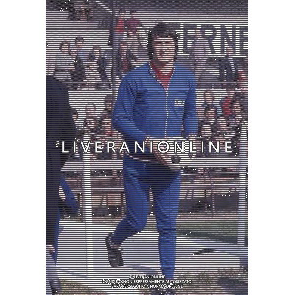 RETROSPETTIVA ENRICO ALBERTOSI CALCIATORE NELLA FOTO ENRICO ALBERTOSI CON LA MAGLIA DELLA NAZIONALE ITALIANA AG ALDO LIVERANI SAS