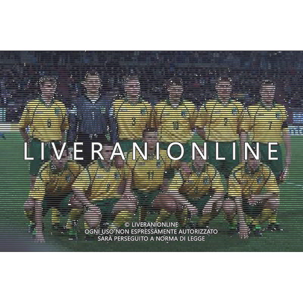 TRIESTE 28-01 2001 ITALIA -LITUANIA NELLA FOTO FORMAZIONE LITUANI 6 MORINAS JGORIS. 1 STAUCE GINTARAS.3 DIZAUKSTASROLANDAS.10 RAZANAUSKAS TOMAS.2 ZVIRGZDAUSKAS TOMAS .7 ZUTAUTAS RAIMONDAS SED. 9 SEMBERAS DEIVIDAS.8 MIKALAJUNAS SAULIUS 11 POSKUS ROBERTAS 4 SKARBALIUS AURELIJUS 5 JOKSAS ANDRIUS AG ALDO LIVERANI SAS