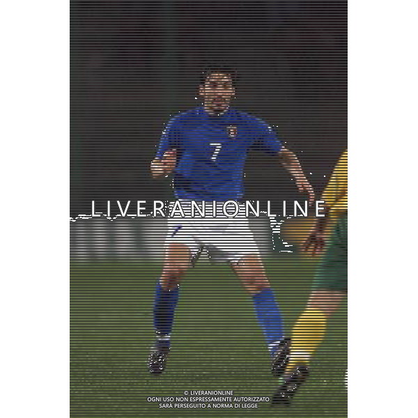 TRIESTE 28-01 2001 ITALIA -LITUANIA NELLA FOTO GIANLUCA ZAMBROTTA AG ALDO LIVERANI SAS