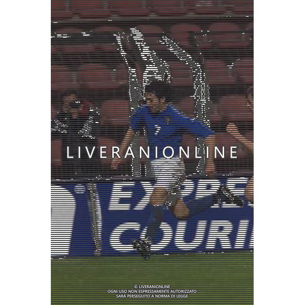 TRIESTE 28-01 2001 ITALIA -LITUANIA NELLA FOTO GIANLUCA ZAMBROTTA AG ALDO LIVERANI SAS