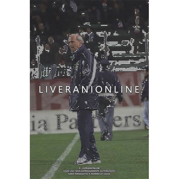 TRIESTE 28-01 2001 ITALIA -LITUANIA NELLA FOTO ZELKEVICIUS BENJAMINAS ALLENATORE LUTUANIA AG ALDO LIVERANI SAS