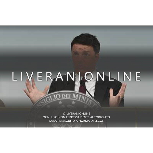 Conferenza stampa dopo il Consiglio dei Ministri - Roma - 31.10.2016 - Palazzo Chigi - nella foto: Matteo Renzi /Ph.Corradetti / AGENZIA ALDO LIVERANI SAS / AGENZIA ALDO LIVERANI SAS