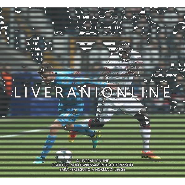 UEFA Champions League Group B match between Besiktas and Napoli at Vodafone Arena in Istanbul , Turkey ,November 01 , 2016. Pictured Jorginho (L) of Napoli and Vncent Aboubakar of Besiktas. LIGA MISTRZOW PILKA NOZNA SEZON 2016/2017 FOT.SESKIM PHOTO/NEWSPIX.PL POLAND, TURKEY, GERMANY, AUSTRIA AND UK OUT !!! --- Newspix.pl AG ALDO LIVERANI SAS ONLY ITALY *** Local Caption *** www.newspix.pl mail us: info@newspix.pl call us: 0048 022 23 22 222 --- Polish Picture Agency by Ringier Axel Springer Poland