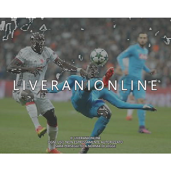 UEFA Champions League Group B match between Besiktas and Napoli at Vodafone Arena in Istanbul , Turkey ,November 01 , 2016. Pictured Kalidou Koulibaly (R) of Napoli and Vincent Aboubakar of Besiktas. LIGA MISTRZOW PILKA NOZNA SEZON 2016/2017 FOT.SESKIM PHOTO/NEWSPIX.PL POLAND, TURKEY, GERMANY, AUSTRIA AND UK OUT !!! --- Newspix.pl AG ALDO LIVERANI SAS ONLY ITALY *** Local Caption *** www.newspix.pl mail us: info@newspix.pl call us: 0048 022 23 22 222 --- Polish Picture Agency by Ringier Axel Springer Poland