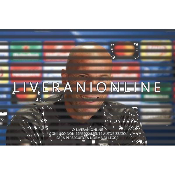 WARSZAWA 01.11.2016 KONFERENCJA PRASOWA REALU MADRYT --- REAL MADRID PRESS CONFERENCE IN WARSAW ZINEDINE ZIDANE FOT. PIOTR KUCZA/NEWSPIX.PL --- Newspix.pl AG ALDO LIVERANI SAS ONLY ITALY *** Local Caption *** www.newspix.pl mail us: info@newspix.pl call us: 0048 022 23 22 222 --- Polish Picture Agency by Ringier Axel Springer Poland