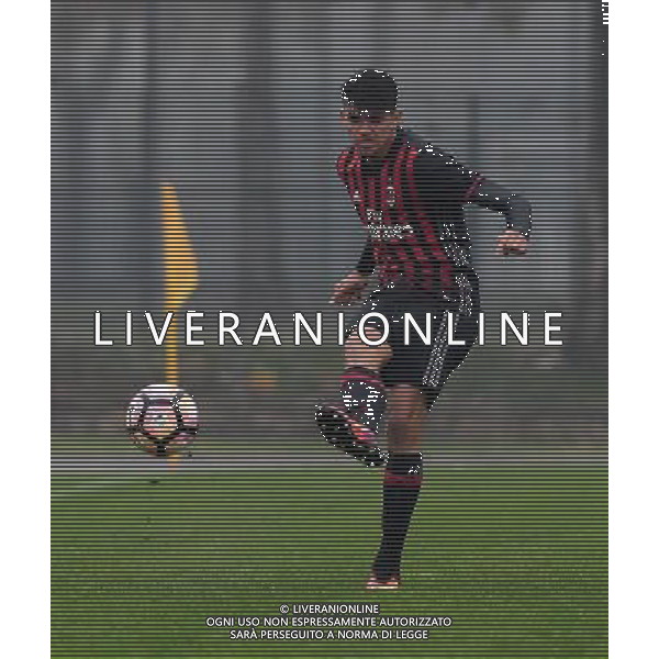 Campionato di Calcio Primavera TIM 2016/2017 \'Trofeo Giacinto Facchetti\' Girone A 7a Giornata Milano - 05.11.2016 Milan-Trapani Nella Foto:Raoul Bellanova-Abdoluie Dampha /Ph.Vitez-Ag. Aldo Liverani