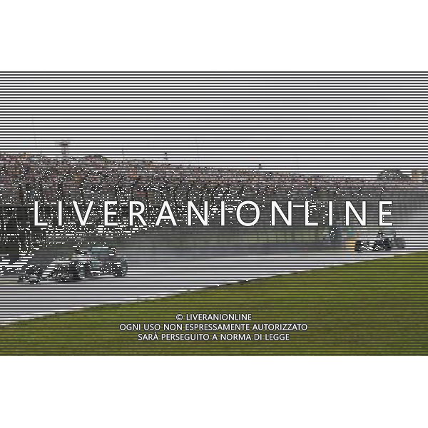 Lewis Hamilton (GBR) Mercedes AMG F1 W07 Hybrid. 13.11.2016. Formula 1 World Championship, Rd 20, Brazilian Grand Prix, Sao Paulo, Brazil, Race Day. / AGENZIA ALDO LIVERANI SAS - ITALY ONLY EDITORIAL USE ONLY - Gp Brasile Gara