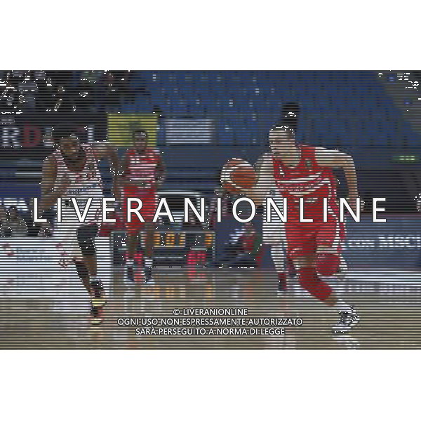 Consultinvest Pesaro vs Openjobmetis Varese 13/11/2016 nella foto: AVRAMOVIC E HAROW Â©CLAUDIO ZAMAGNI/AGENZIA ALDO LIVERANI S.A.S.