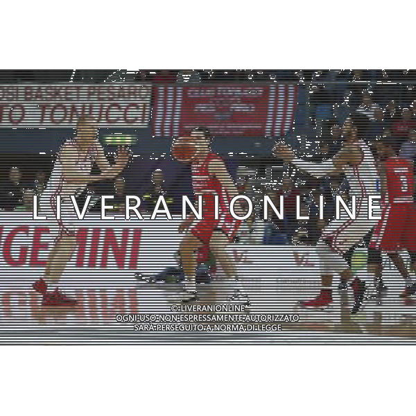 Consultinvest Pesaro vs Openjobmetis Varese 13/11/2016 nella foto: ZAVACKAS E FIELDS Â©CLAUDIO ZAMAGNI/AGENZIA ALDO LIVERANI S.A.S.