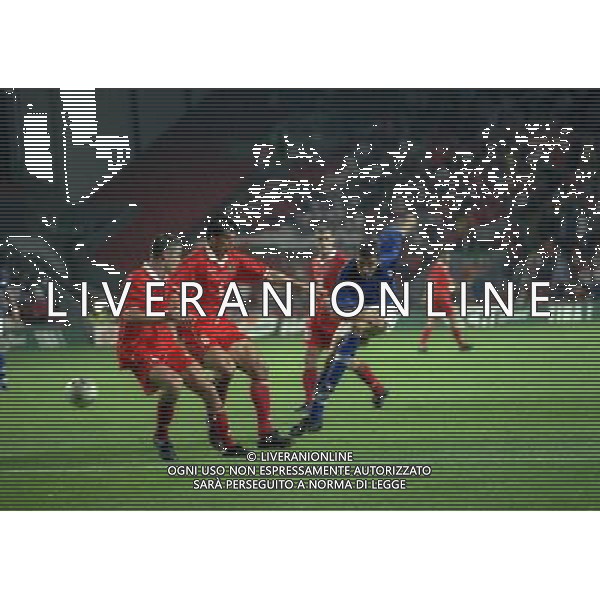 04-09-1998 ANFIELD LIVERPOOL- GALLES ITALIA NELLA FOTO CHRISTIAN VIERI AG ALDO LIVERANI SAS 