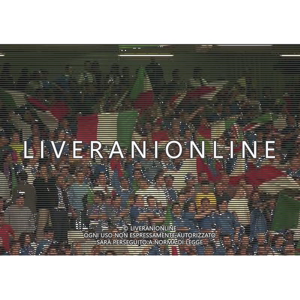 04-09-1998 ANFIELD LIVERPOOL- GALLES ITALIA NELLA FOTO TIFOSI ITALIA AG ALDO LIVERANI SAS