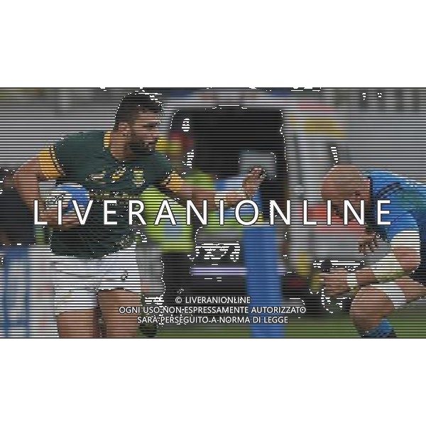 Cariparma Test Match 2016 di Rugby Firenze - 19.11.2016 Italia-Sud Africa Nella Foto:sergio parisse cerca di fermare de allende /Ph.Vitez-Ag. Aldo Liverani
