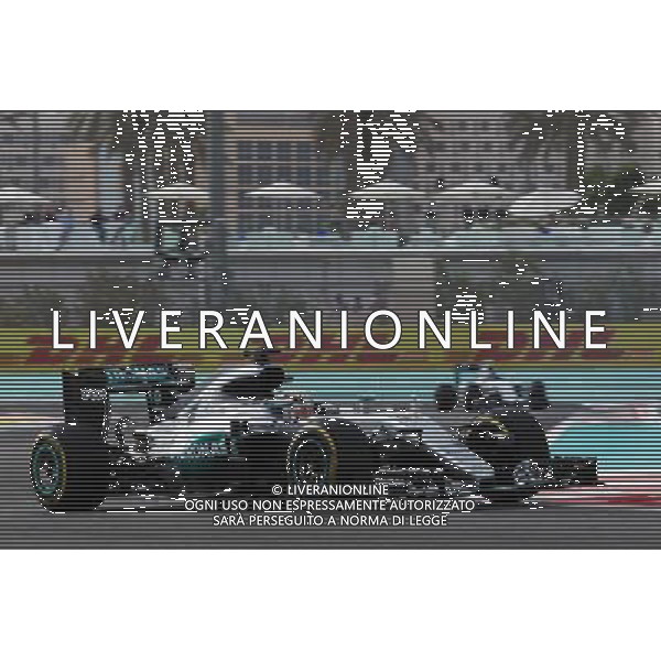 Lewis Hamilton (GBR) Mercedes AMG F1 W07 Hybrid. 25.11.2016. Formula 1 World Championship, Rd 21, Abu Dhabi Grand Prix, Yas Marina Circuit, Abu Dhabi, Practice Day. AG ALDO LIVERANI SAS ONLY ITALY