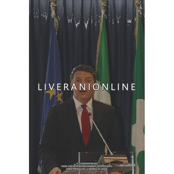 Milano ( MI ) 25/11/2016 Palazzo Lombardia, firma per il Patto per la Lombardia Nella foto: Matteo Renzi Presidente del Consiglio dei Ministri PH Lauro Montagnini *** Local Caption *** / AGENZIA ALDO LIVERANI SAS / AGENZIA ALDO LIVERANI SAS